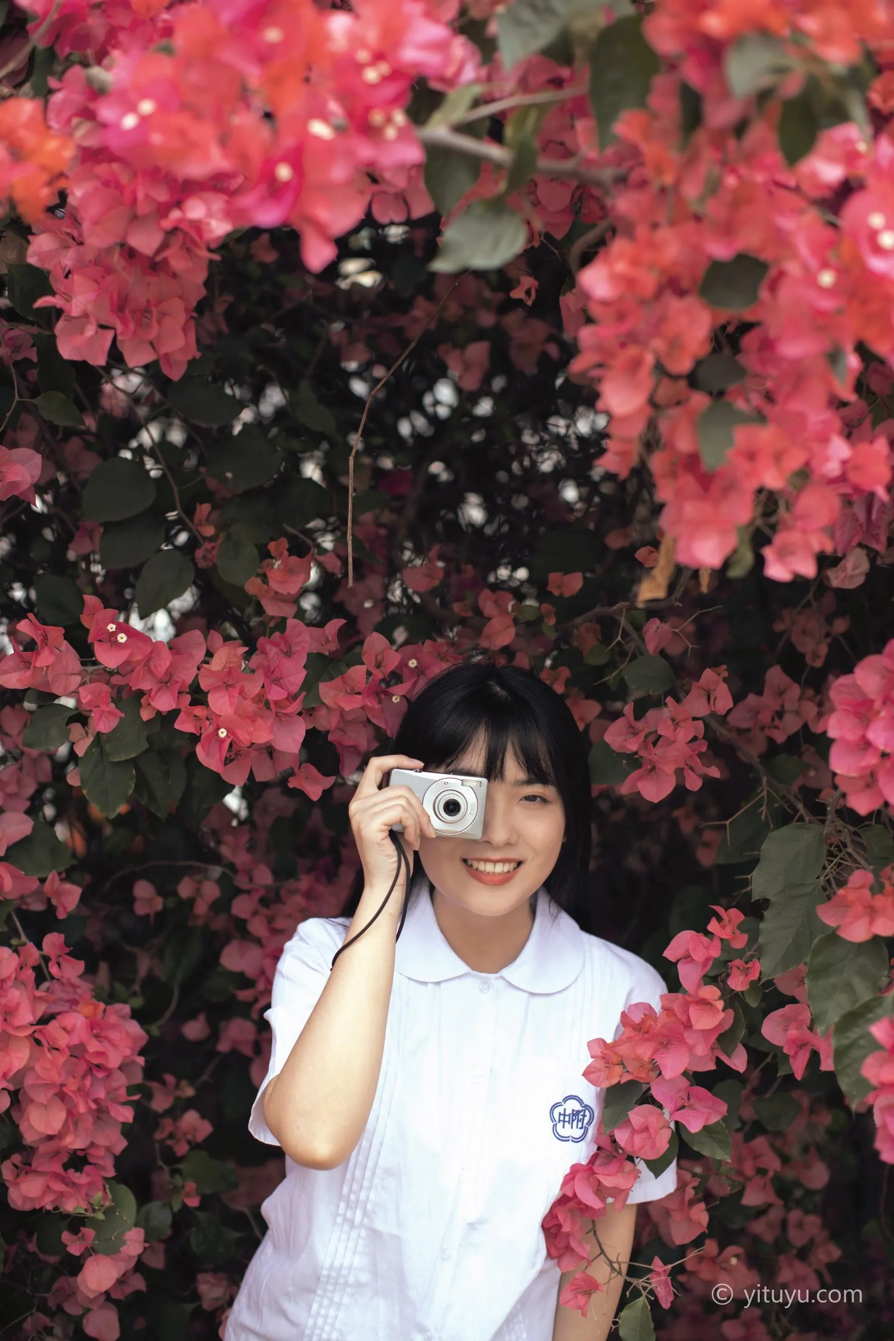 [YITUYU艺图语]2021.04.28 花季 黄子卿 [27P]插图6